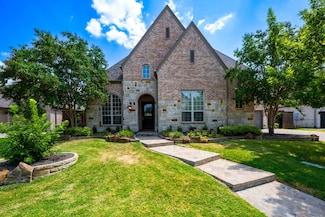 640 Creekway Dr, Irving, TX 75039