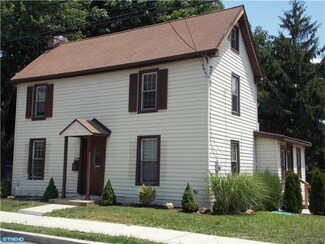 208 Haverford Rd, Folsom, PA 19033
