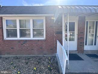 1720 Dartmouth Dr, Norristown, PA 19401