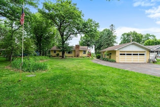 6063 S Linwood Dr NE, Wyoming, MN 55092