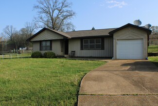 48 State Highway O, Bakersfield, MO 65609