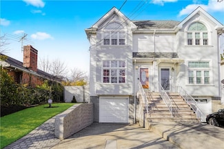 44 Linton Place, Staten Island, NY 10308