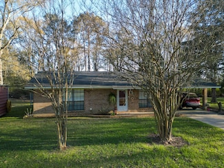 26 Harts Cir, Mount Olive, MS 39119
