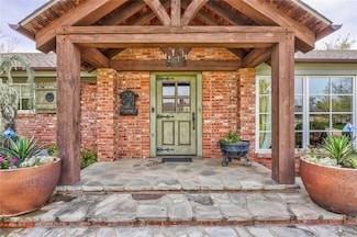 1607 Westminster Place, Nichols Hills, OK 73120