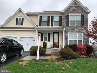 7054 Beech Tree Dr, Harrisburg, PA 17111