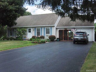 8290 Grist Mill Dr, Lyons, NY 14489