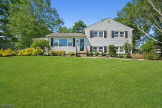 11 Circle Rd, Florham Park, NJ 07932