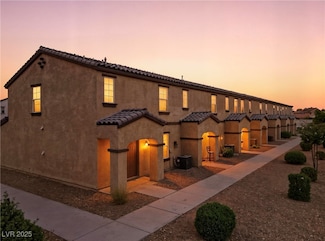 5231 Dubris Dr, Las Vegas, NV 89115