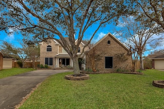 301 Oak Creek Ln, League City, TX 77573