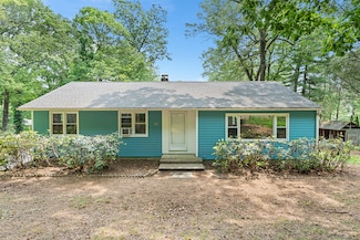 33 Deer Park Rd, Weatogue, CT 06089