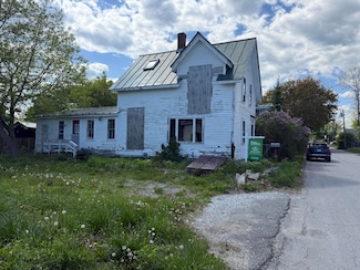 10 Trinity St, Rockland, ME 04841