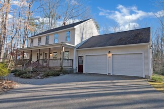 12 Hearn Rd, Scarborough, ME 04074