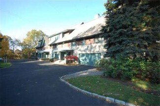 1175 Chestnut St Unit 11, Newton Upper Falls, MA 02464