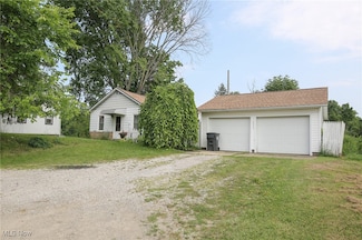 10856 W Akron-Canfield Rd, Canfield, OH 44406