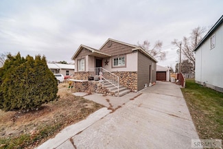 321 Lomax St, Idaho Falls, ID 83401