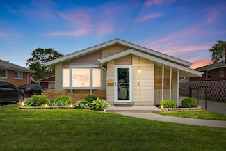 11017 S Kilbourn Ave, Oak Lawn, IL 60453