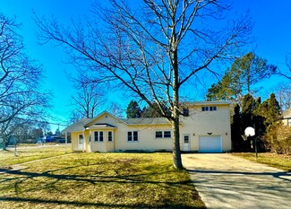 206 N Baldwin St, Whitehall, MI 49461
