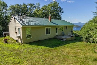 59 Hermit Rd, Alton Bay, NH 03810