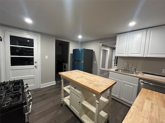 134 N Liberty Dr, Stony Point, NY 10980