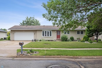 437 10th Ave E, West Fargo, ND 58078