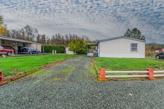 8951 E Evans Creek Rd Unit 14, Rogue River, OR 97537