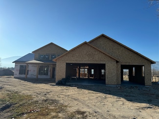 645 Old Corvallis Rd, Corvallis, MT 59828