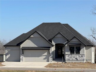 8989 Freedom St, Lenexa, KS 66227