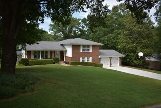 4715 N Forest Rd, Hixson, TN 37343