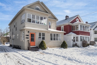 259 Forest Hill Dr, Syracuse, NY 13206