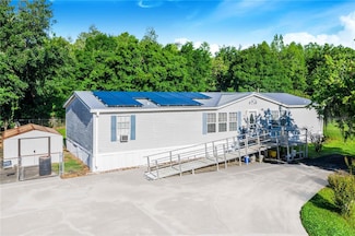 9330 Woodview Dr, Polk City, FL 33868