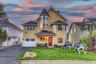 10050 SE River St, Truckee, CA 96161