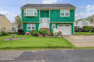 837 Ridge Rd, Keyport, NJ 07735