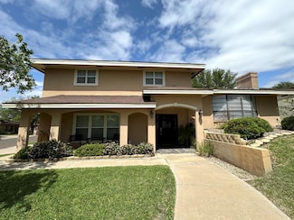 2205 Acapulco Dr, Eagle Pass, TX 78852