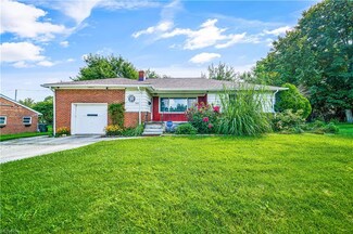 2161 Sunset Dr, Wickliffe, OH 44092