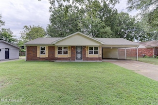 8448 Charleston Dr, Southaven, MS 38671