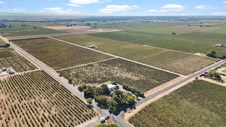 2552 W Peltier Rd, Lodi, CA 95242