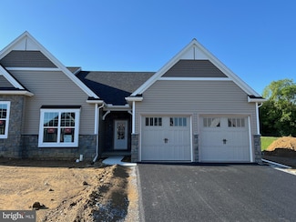 412 Autumn Harvest Ln Unit 30, Lititz, PA 17543