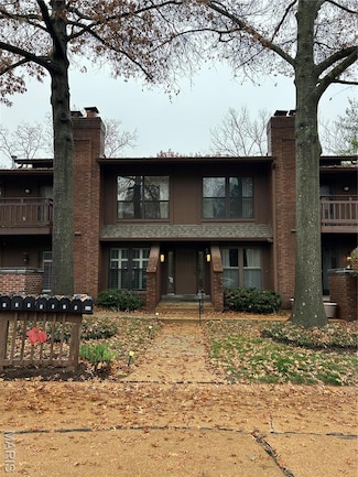 698 Trailcrest Ct Unit 5, Saint Louis, MO 63122