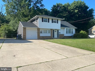 22 Fairmount Dr, Glassboro, NJ 08028