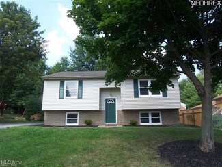1523 Queenstown Rd, Kent, OH 44240