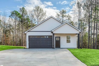 10 Pine Dr, Taylors, SC 29687