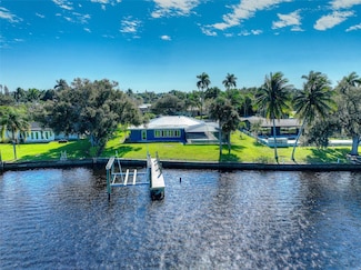 4867 E Riverside Dr, Fort Myers, FL 33905