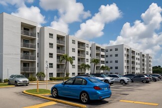 8145 NW 7th St Unit 308, Miami, FL 33126