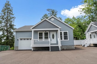 199 Humboldt Ln, Princeton, WV 24740