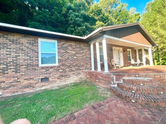 97 Simonton Dr, Harlan, KY 40831