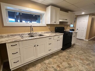 30 Oak Ridge Dr, Marlborough, NH 03455