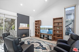 6225 Shoup Ave Unit 88, Woodland Hills, CA 91367