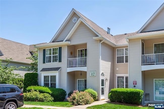 434 Cambridge Dr, Butler, NJ 07405