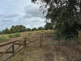 11829 N Riverbend Rd, Dunnellon, FL 34433