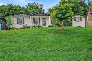 430 Clearwater Dr, Nashville, TN 37217